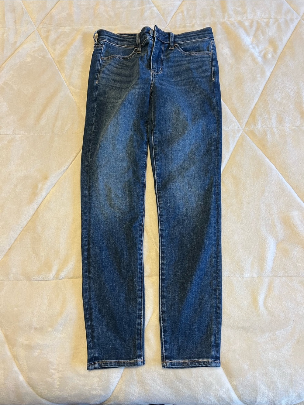 American Eagle Outfitters Skinny Jeans in Dark Blue Wash